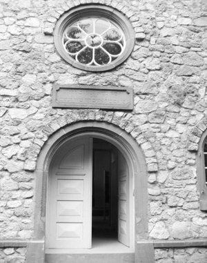 Bild: Synagoge Groß-Umstadt im Hessenpark Neu-Anspach, Eingang